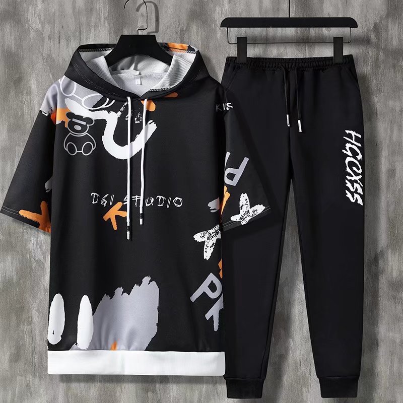 New in Hoodies & Sweatshirts M - Winter Clothing Essentials 评论和价格